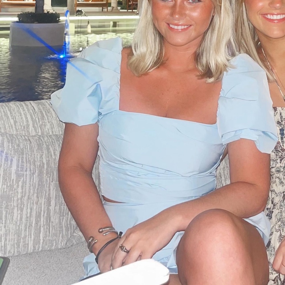 Amanda Uprichard Set